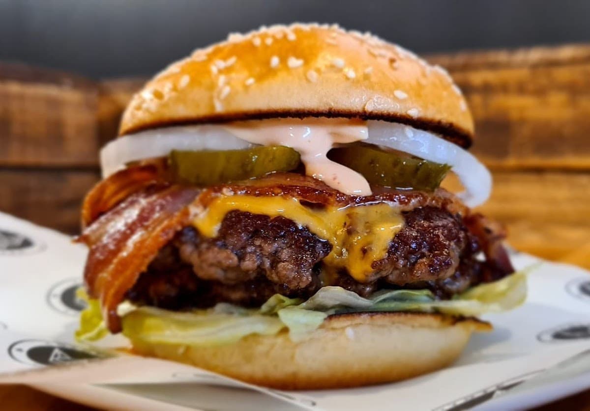Coyote Burger
