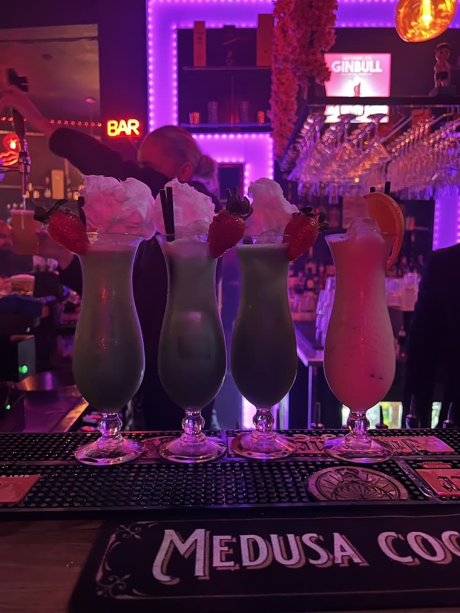 Medusa Bar Crawley
