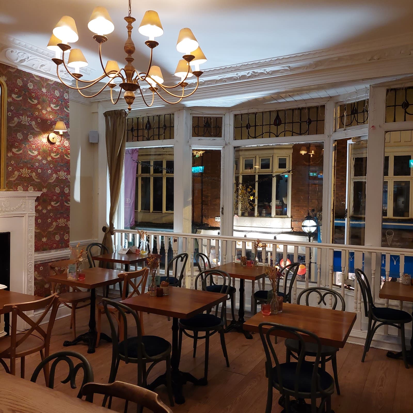 Cornucopia Wholefoods Restaurant