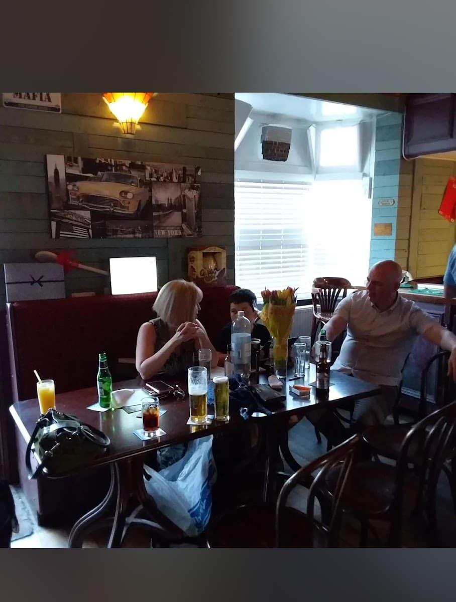 Alfie's Bar
