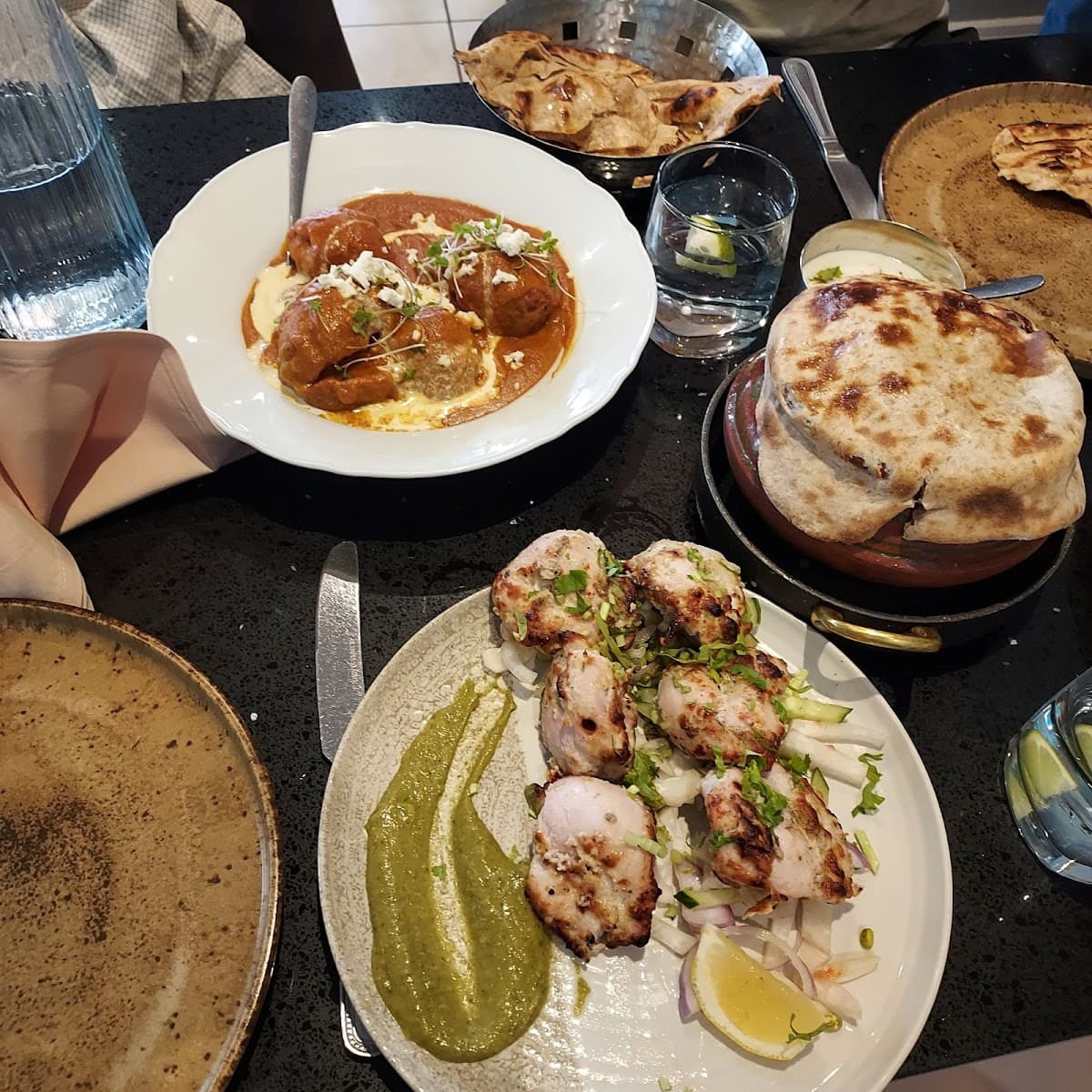 The Cricket Lounge - Indian Restaurant & Bar - Sutton