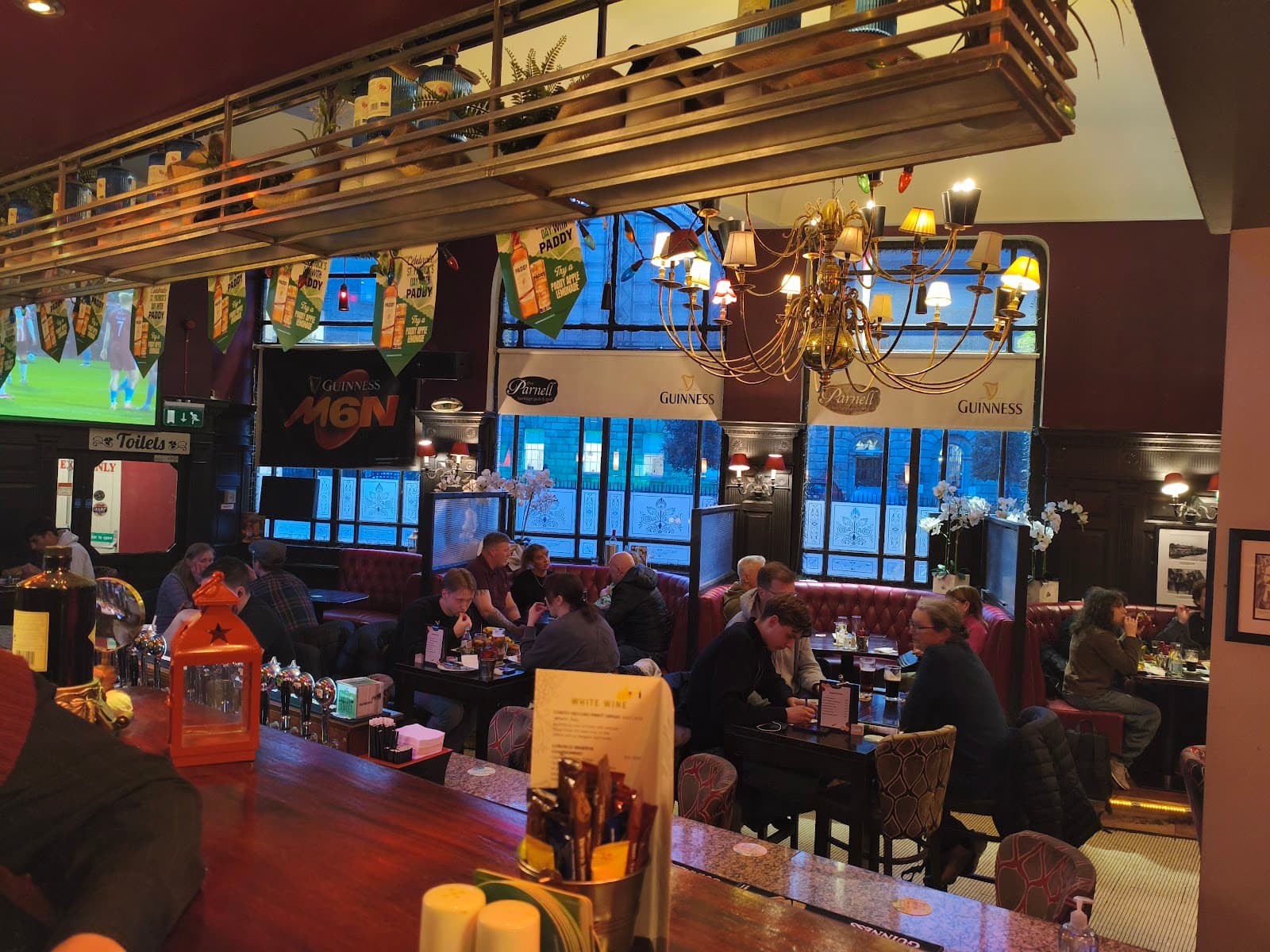 The Parnell Heritage Pub & Grill