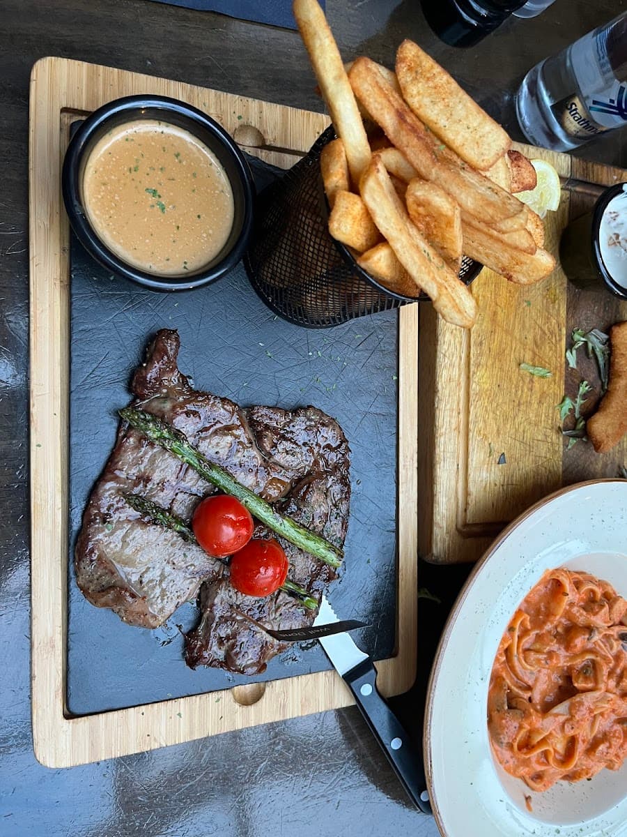 Farro's Grillhouse