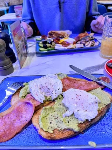 Kaya Bistro Cafe