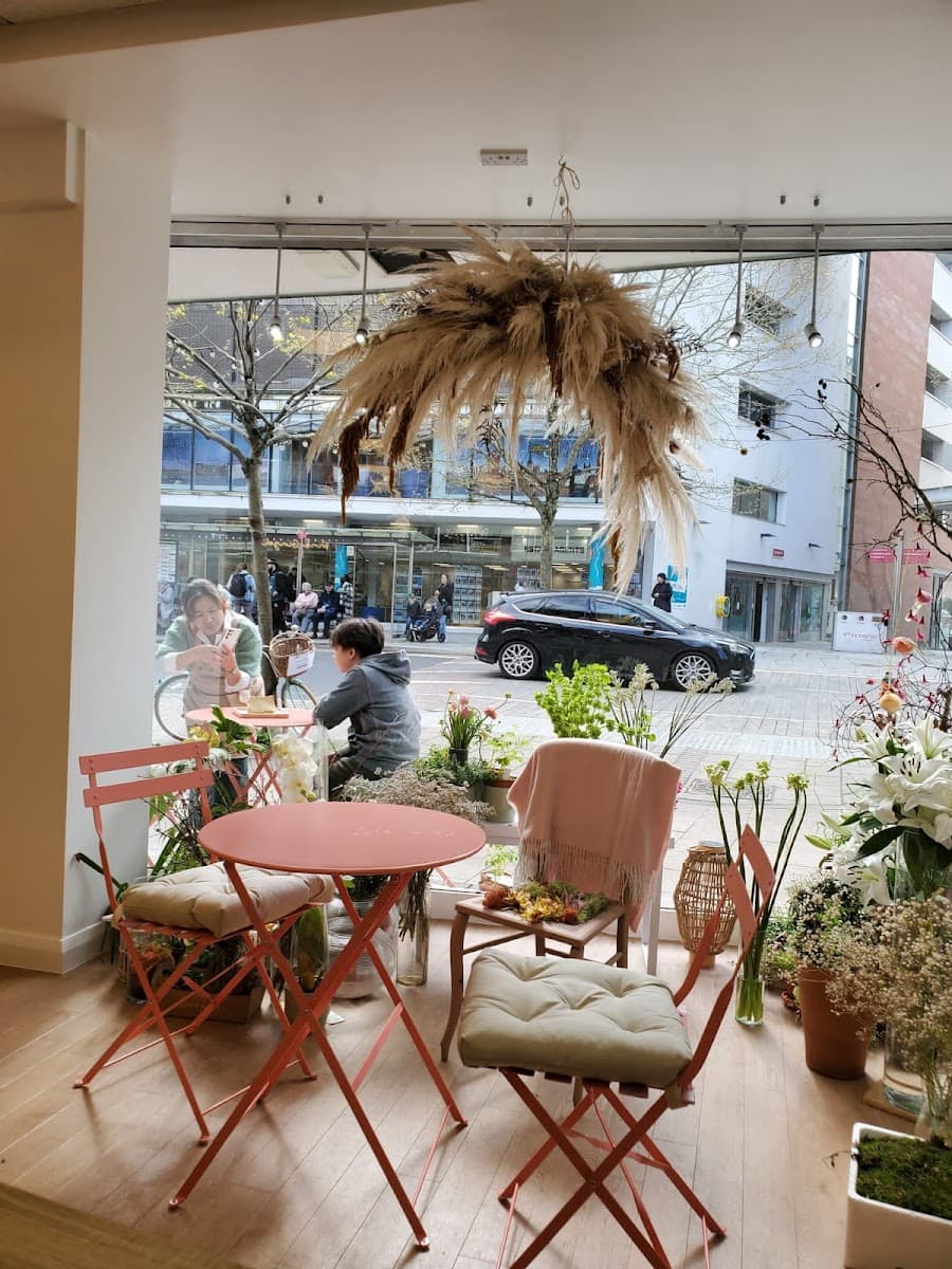 Pink Ginger Flower Cafe