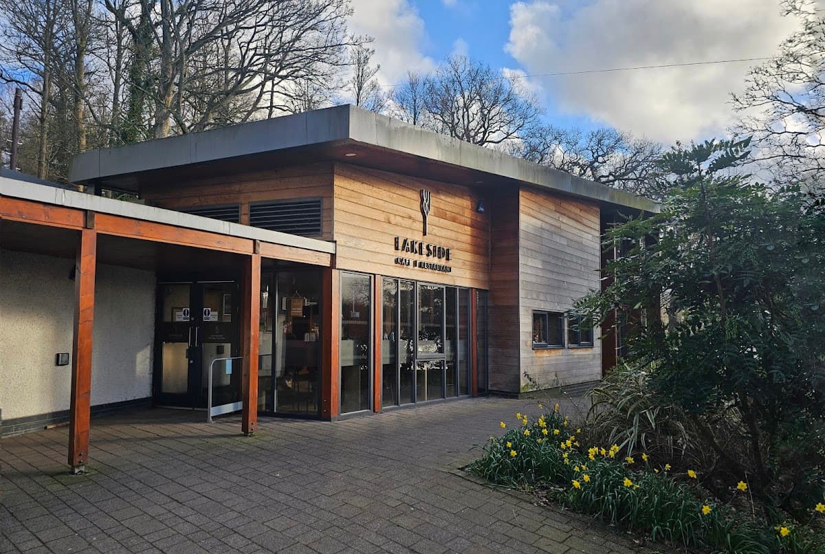 Lakeside Cafe Restaurant
