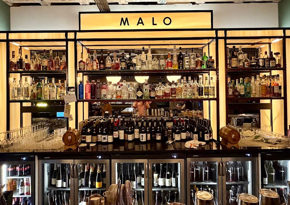 Malo - Wine & Negroni Bar