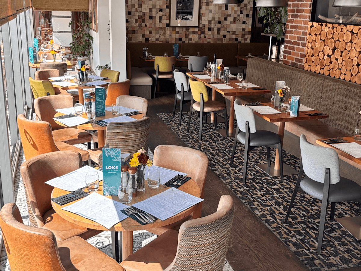 Loks Bar and Kitchen