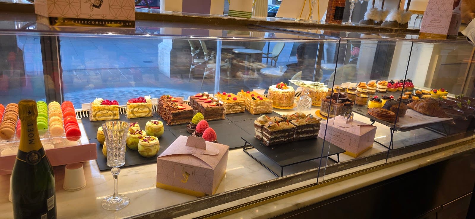 Caffè Concerto Northumberland Avenue