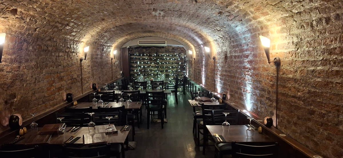 La Caverna Restaurant and Wine Bar