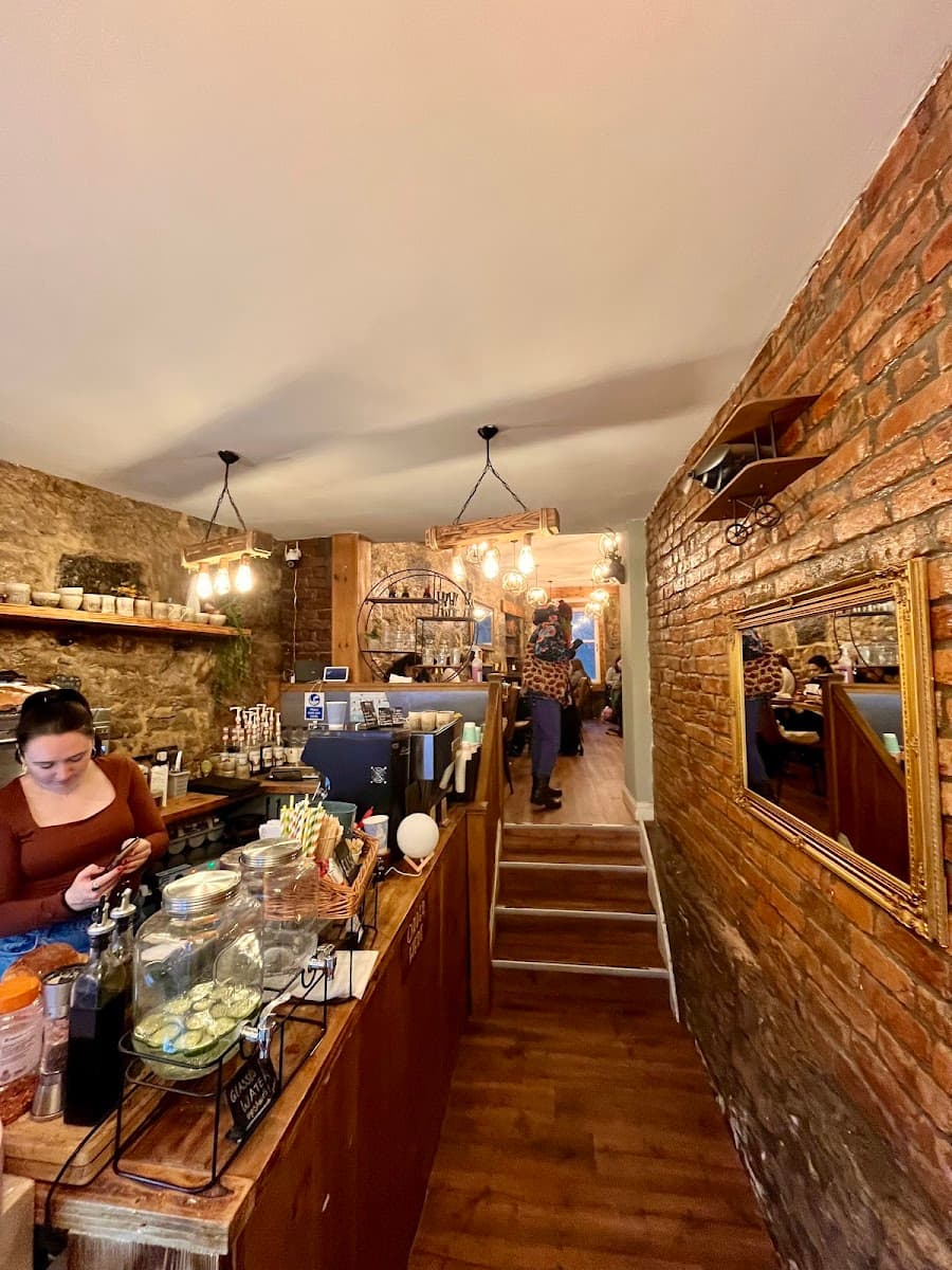 Books N' Cup Cafe