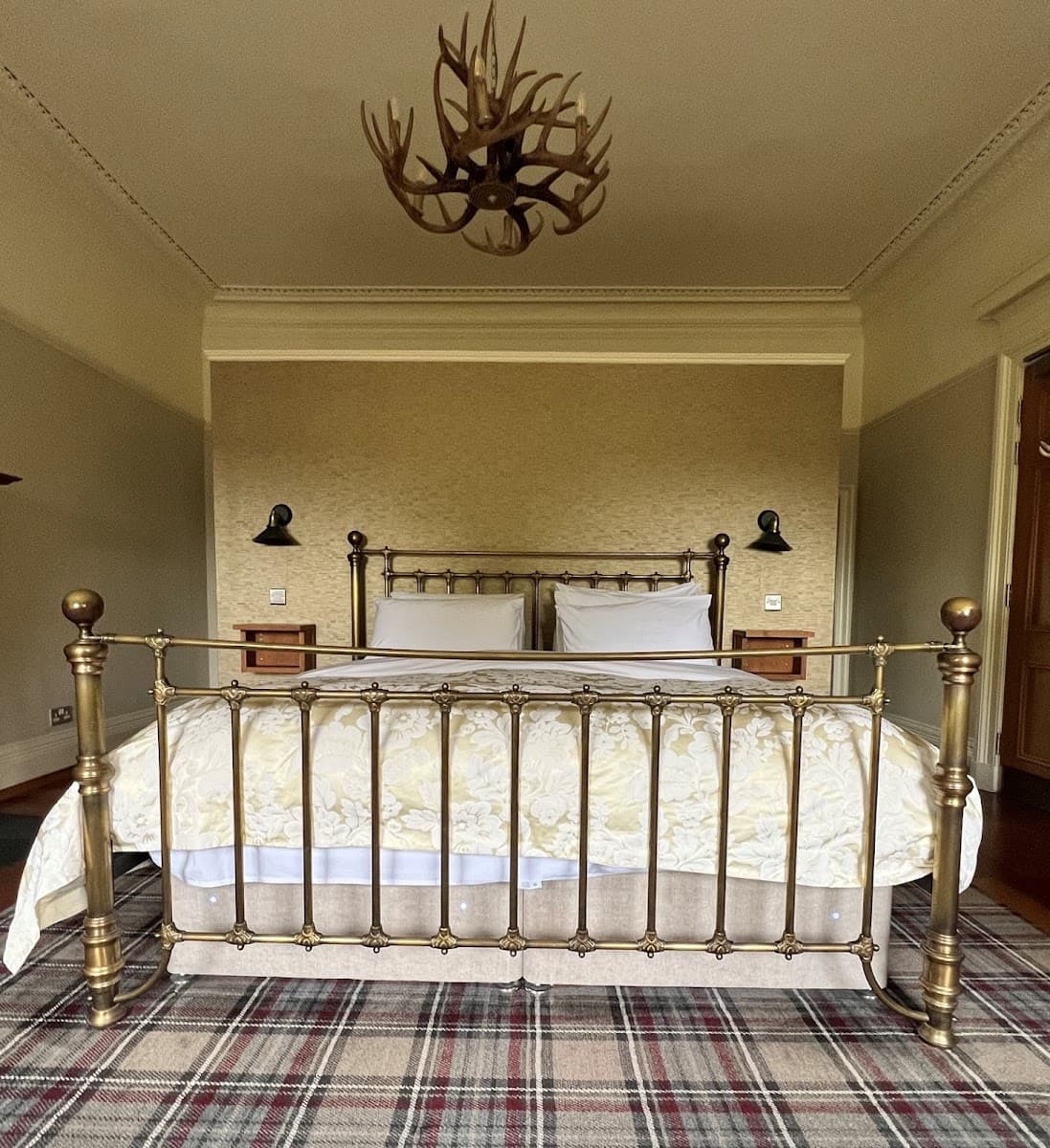 Ashtree House Hotel, Glasgow Airport & Paisley.