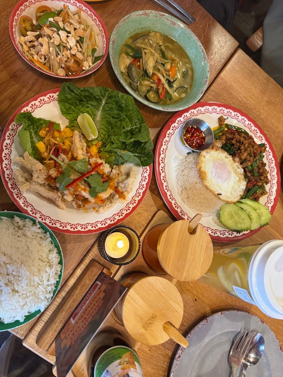 Rosa's Thai Bath