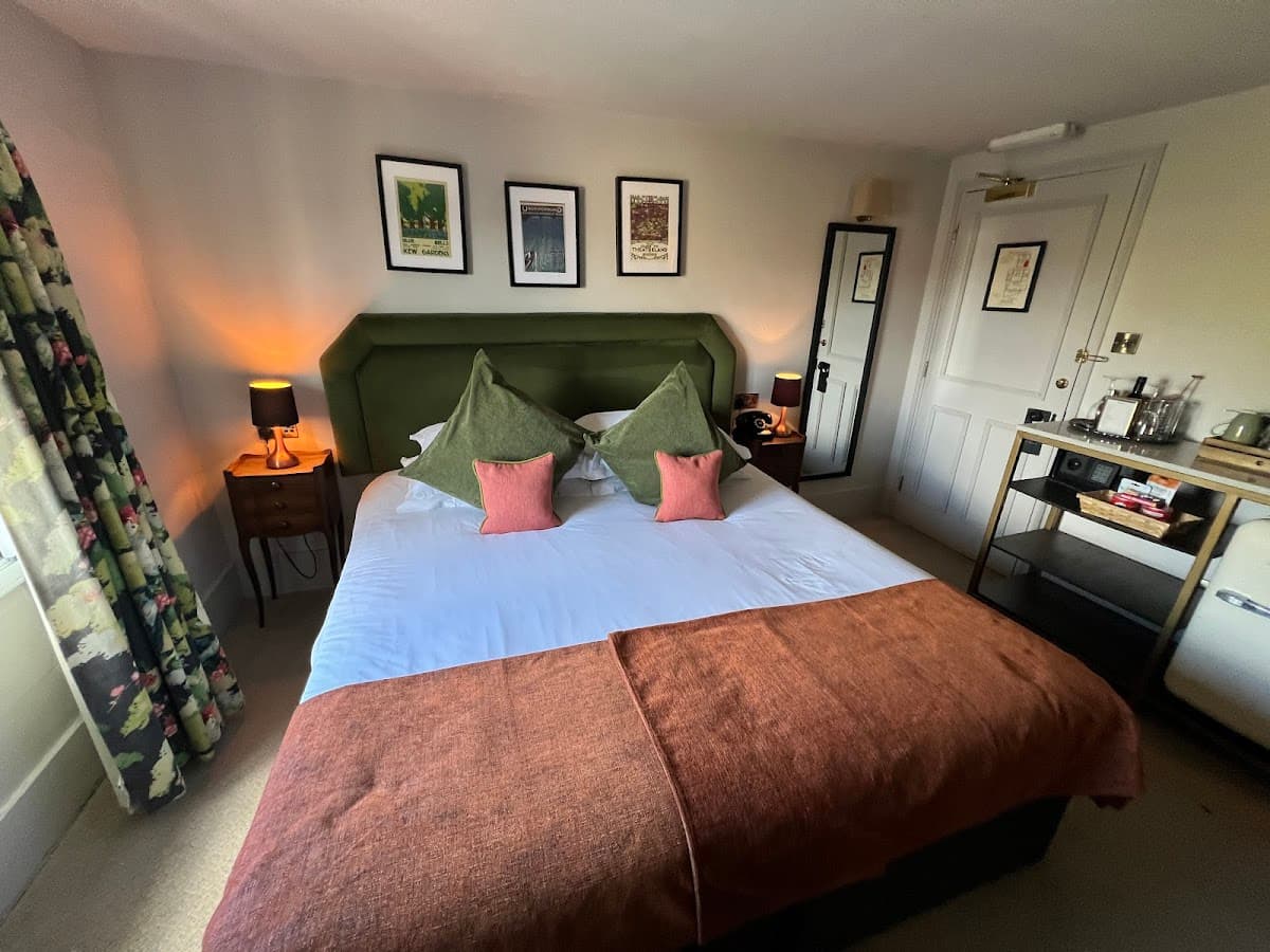 Aragon House (Hotel)