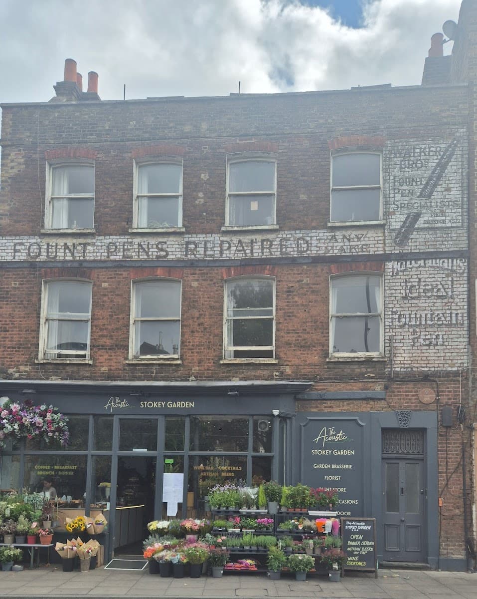 Green Room Cafe & Flower Store