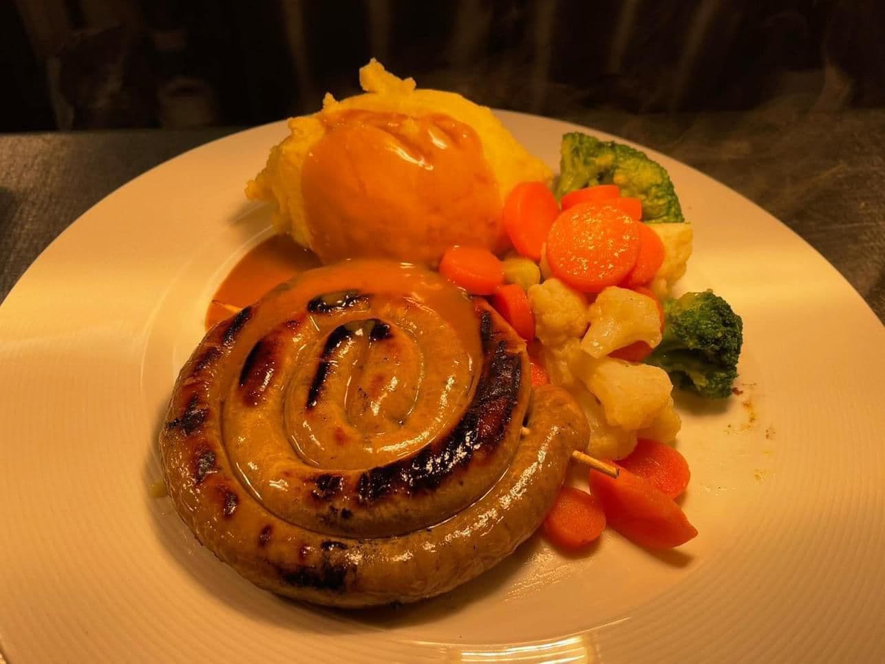 Noah's Bar and Restaurant