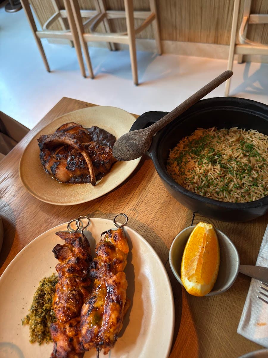 Akara Restaurant