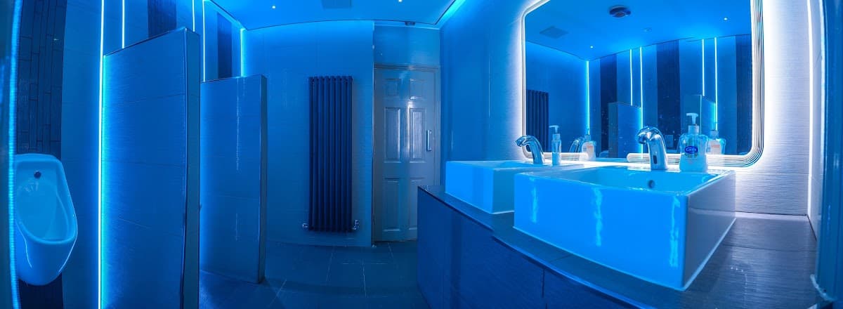 Quayside Hotel & Bar