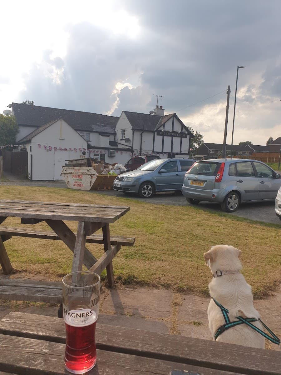 Barons Cross Inn and Campsite