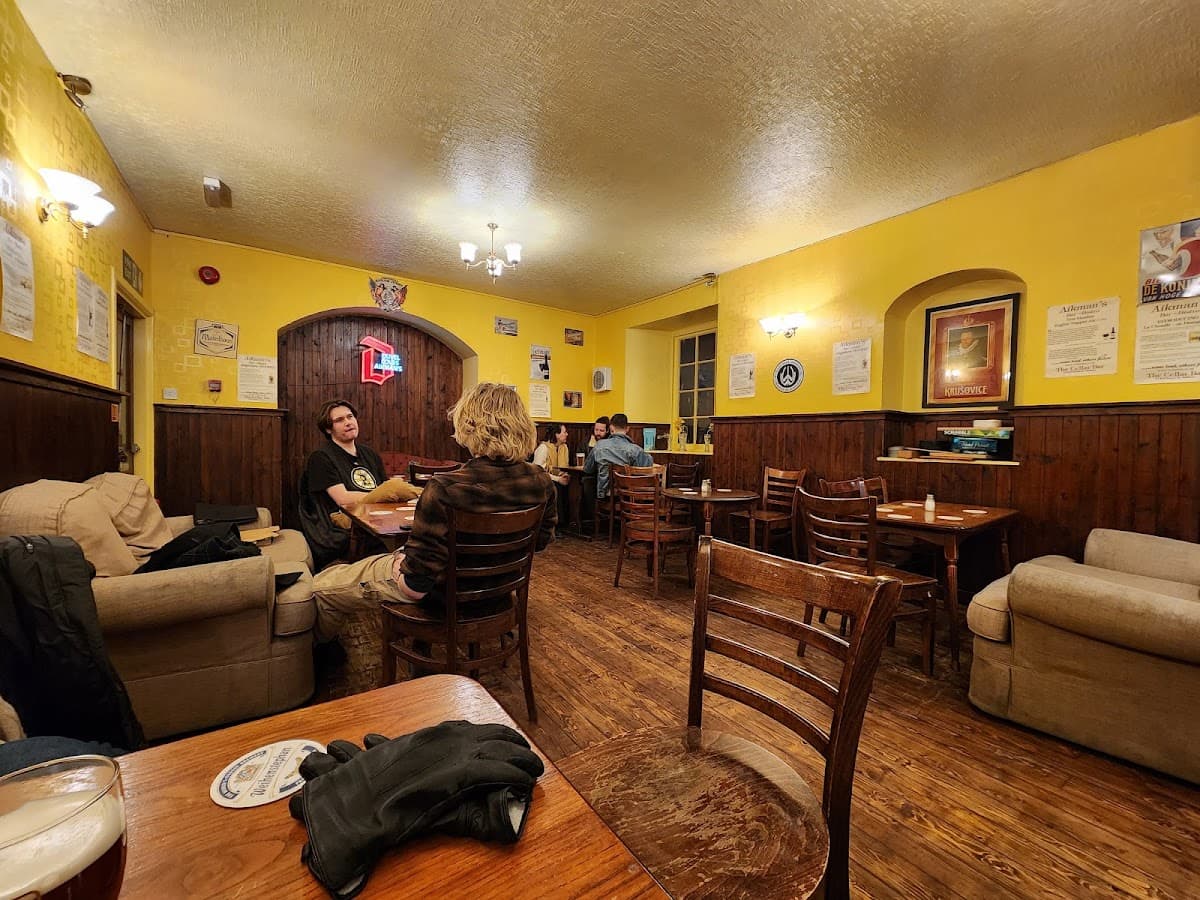 Aikman's Bar~Bistro