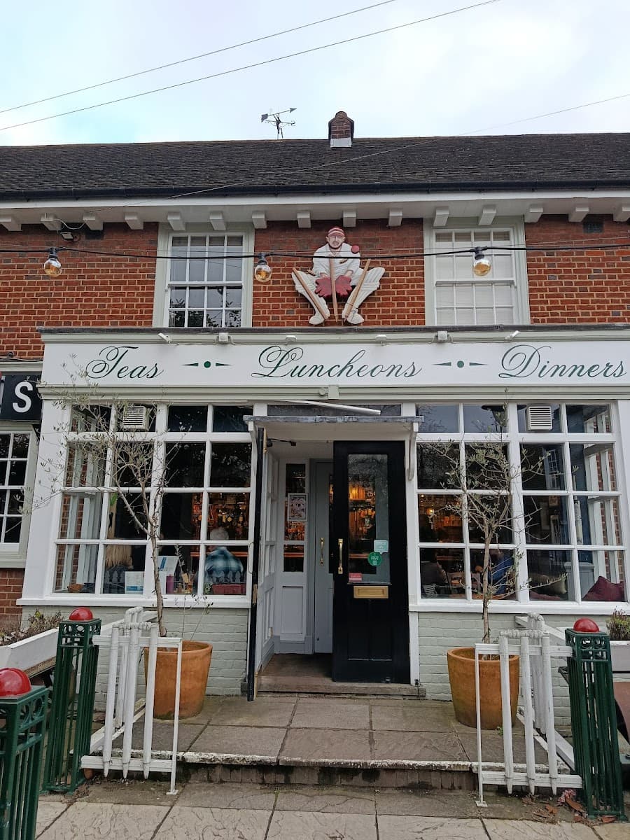 Cricketers - Enfield