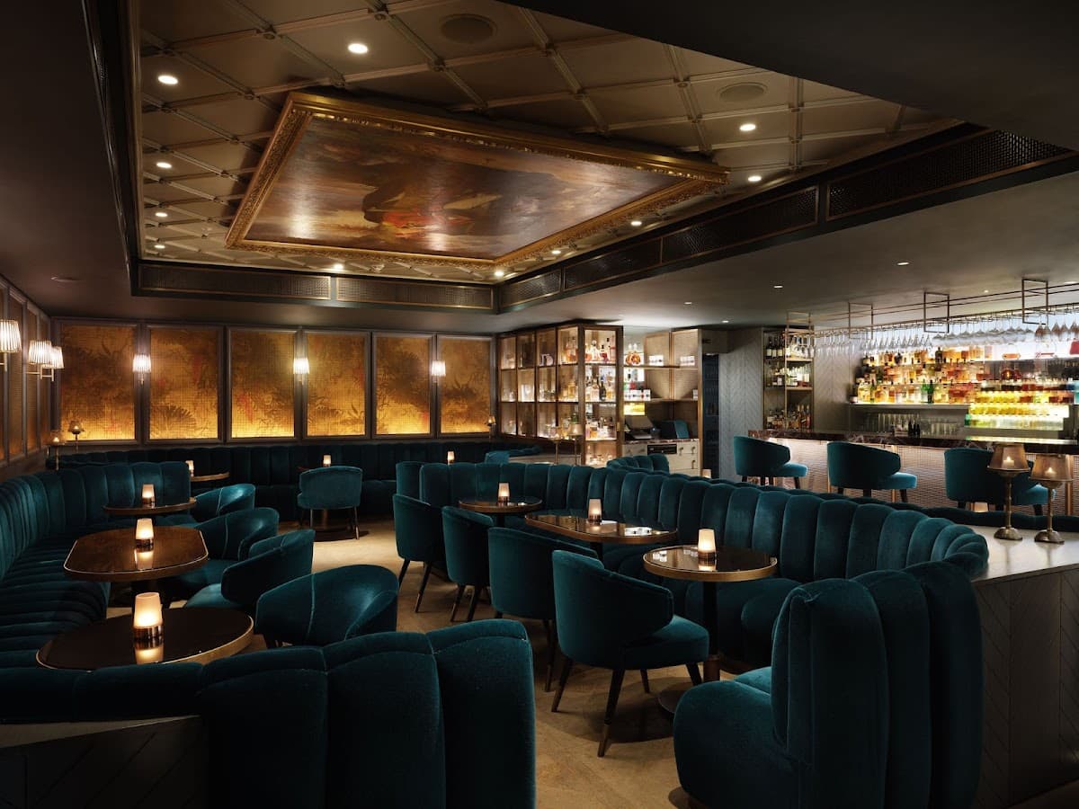 St James Bar