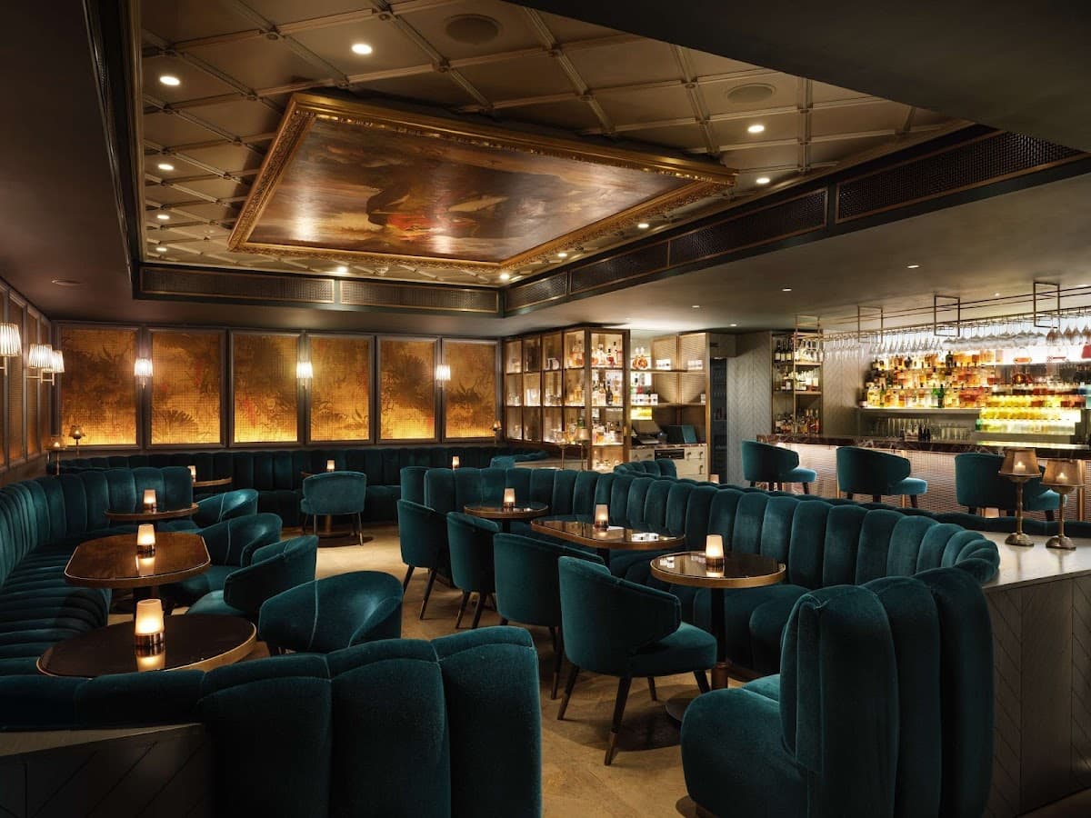 St James Bar