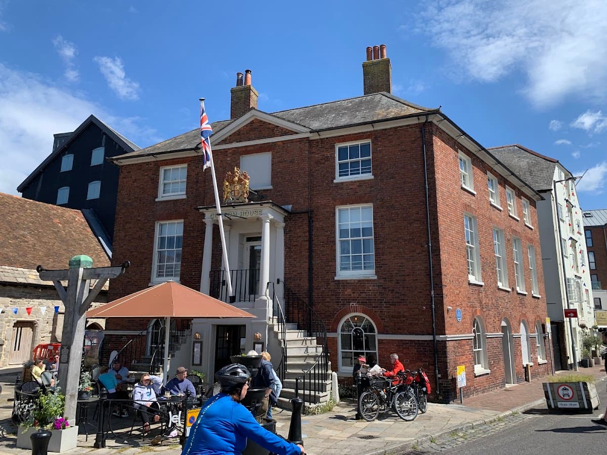 The Old Custom House