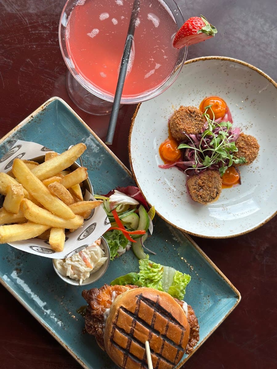 Porters Bar & Restaurant