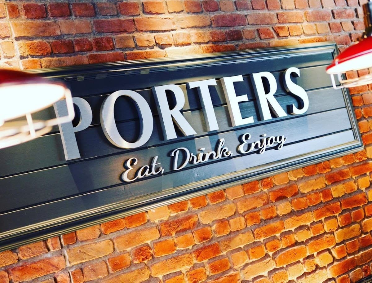 Porters Bar & Restaurant