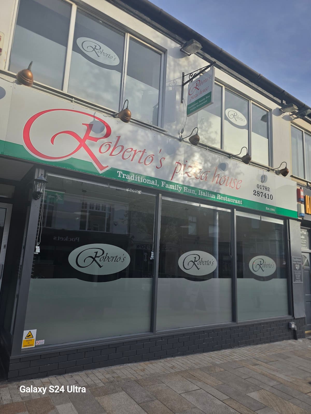 Roberto's Pizza House