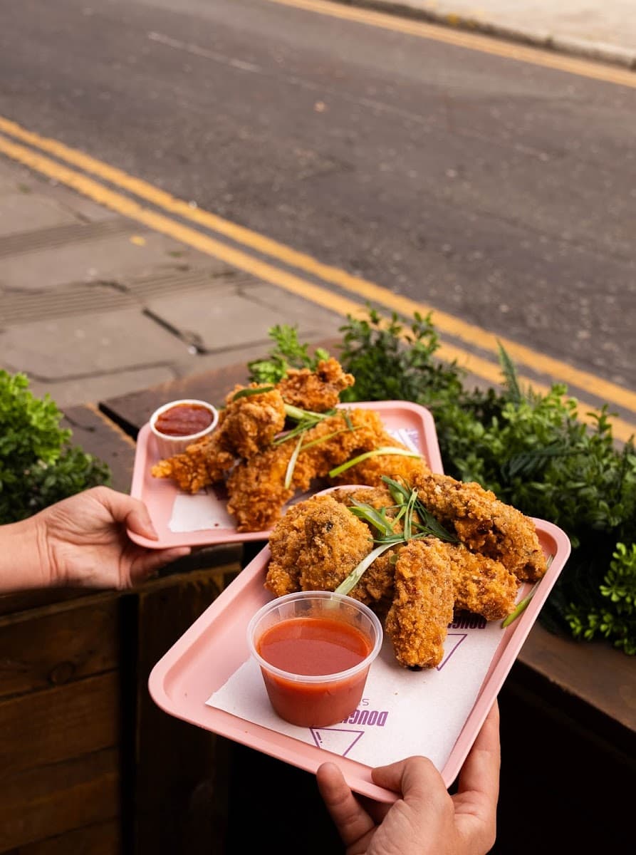 BONOBO Bar & Canteen