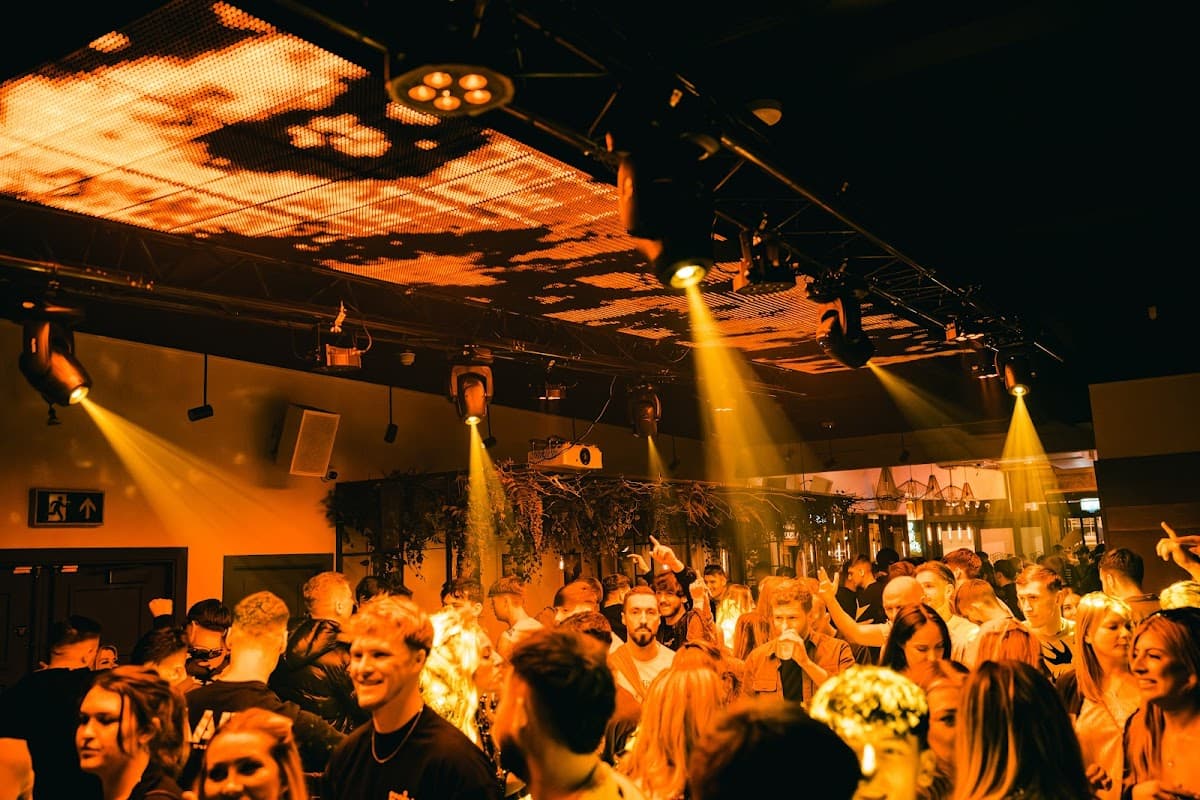 BONOBO Bar & Canteen