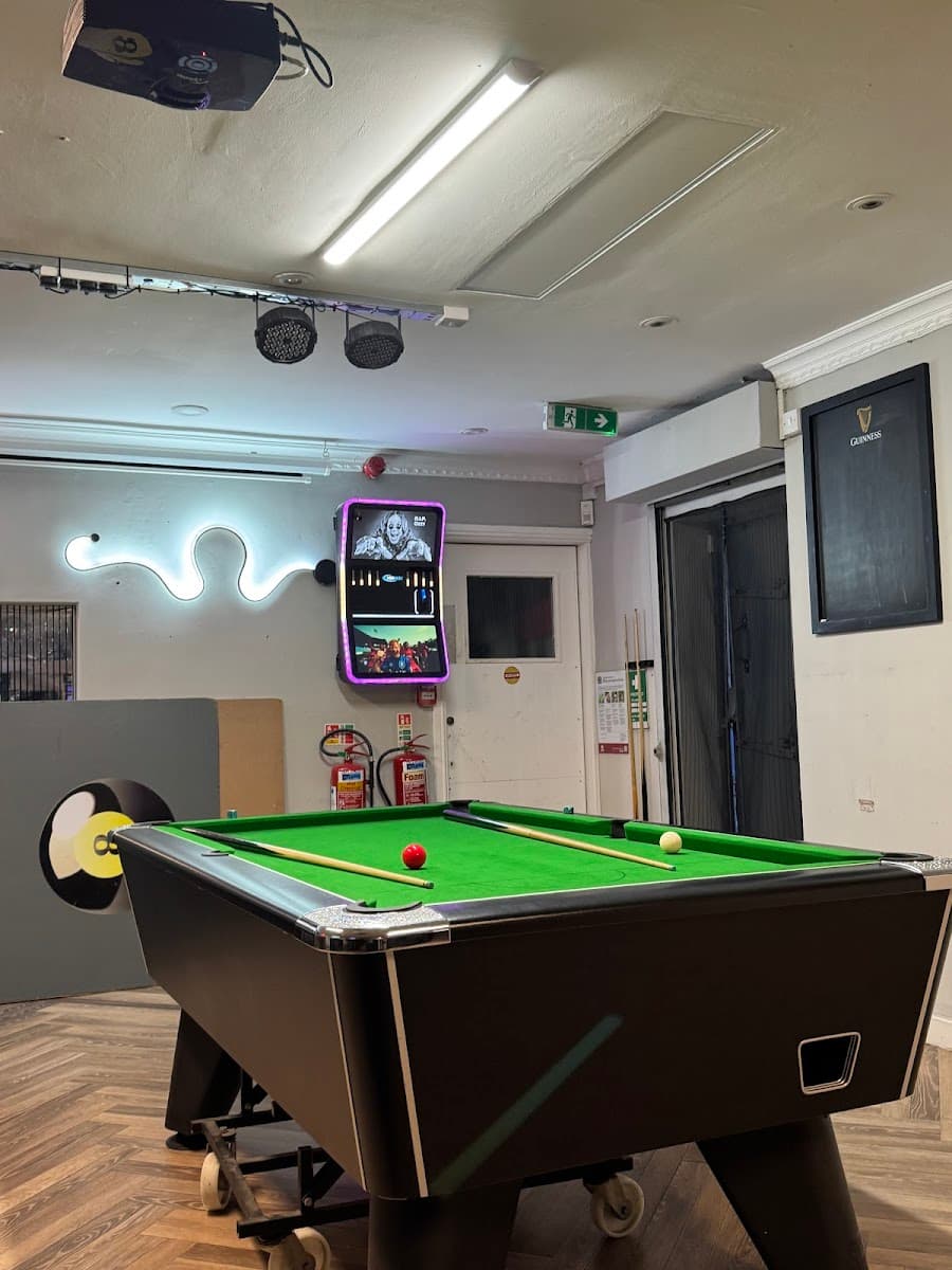 Legends Club Cardiff ( Members Club & Sports BAR )