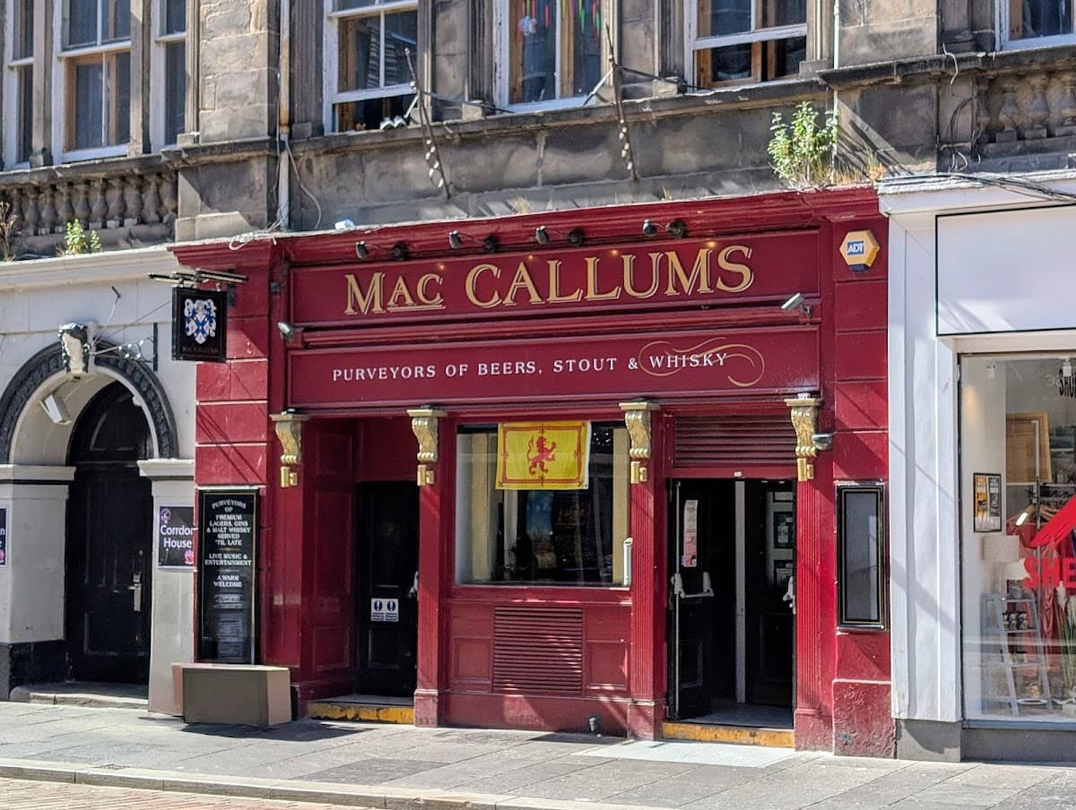 MacCallums Bar