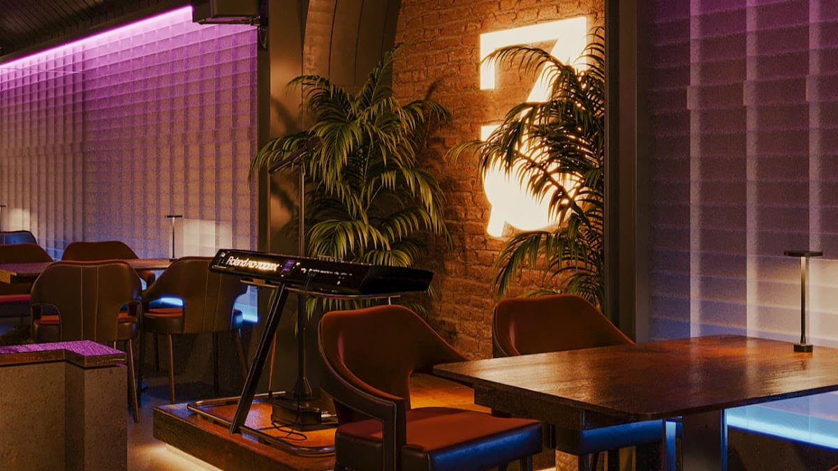 J7 Bar &Restaurant