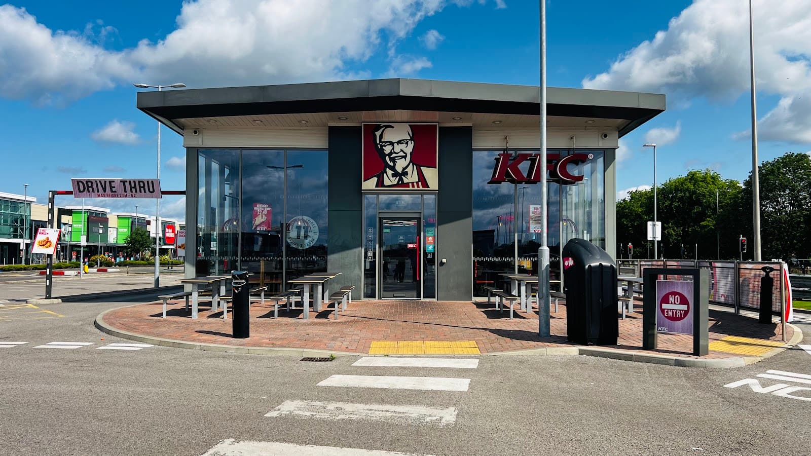 KFC Warrington - Alban Retail Park