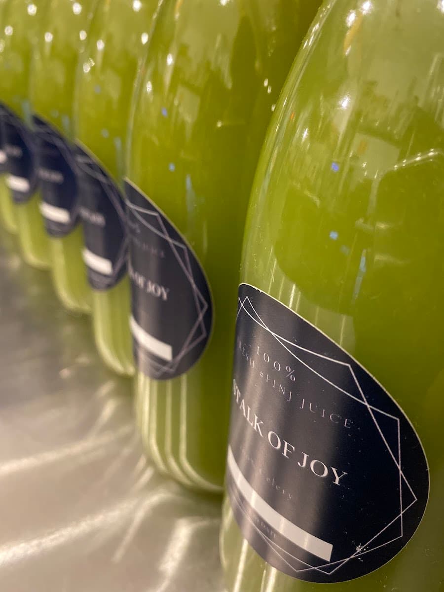 FINJ Juicery & Salad Bar
