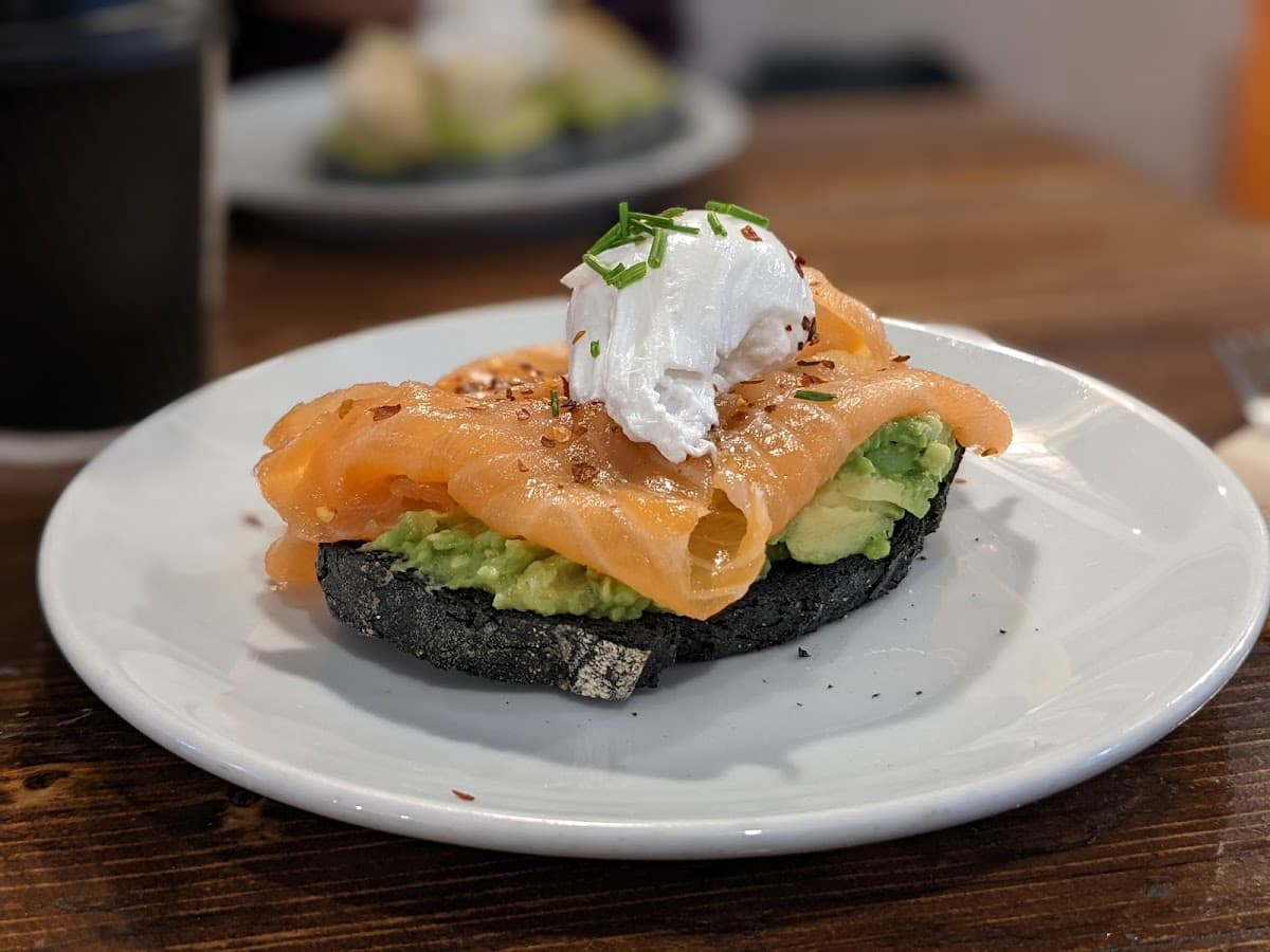 The Good Life Eatery
