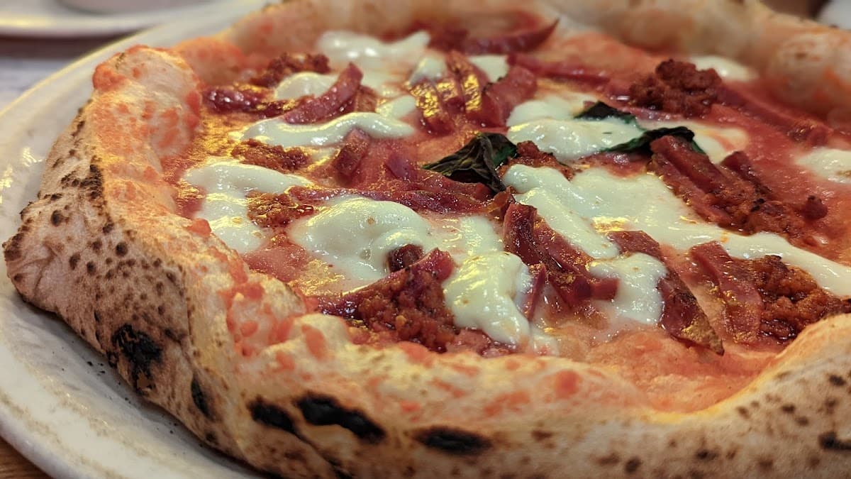Paesano Pizza