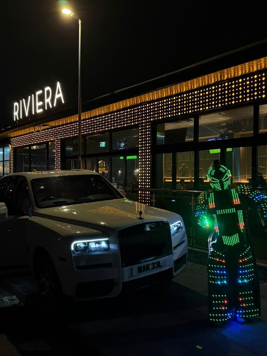 Riviera lounge