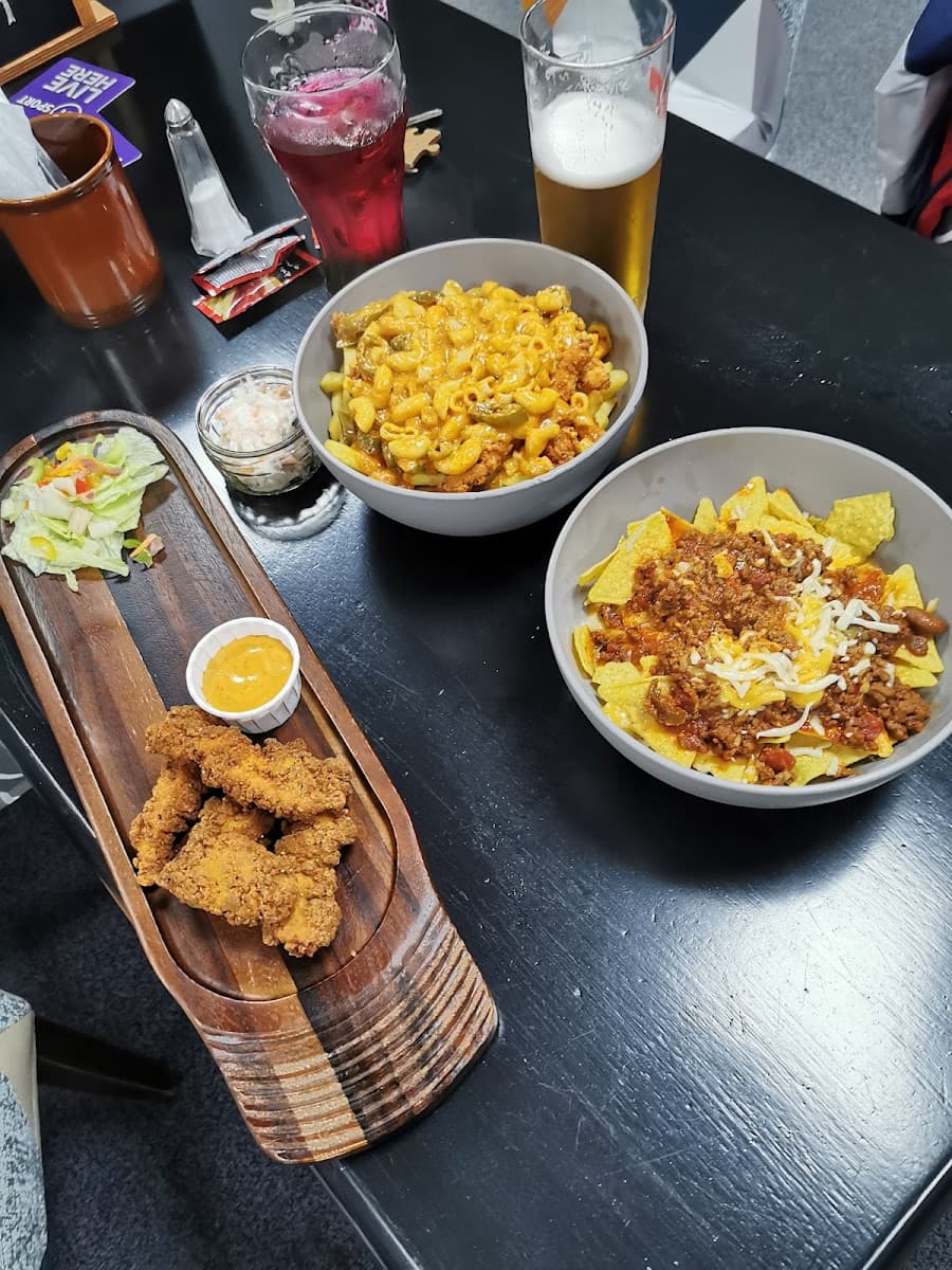 McGurtys Sports Venue and Diner