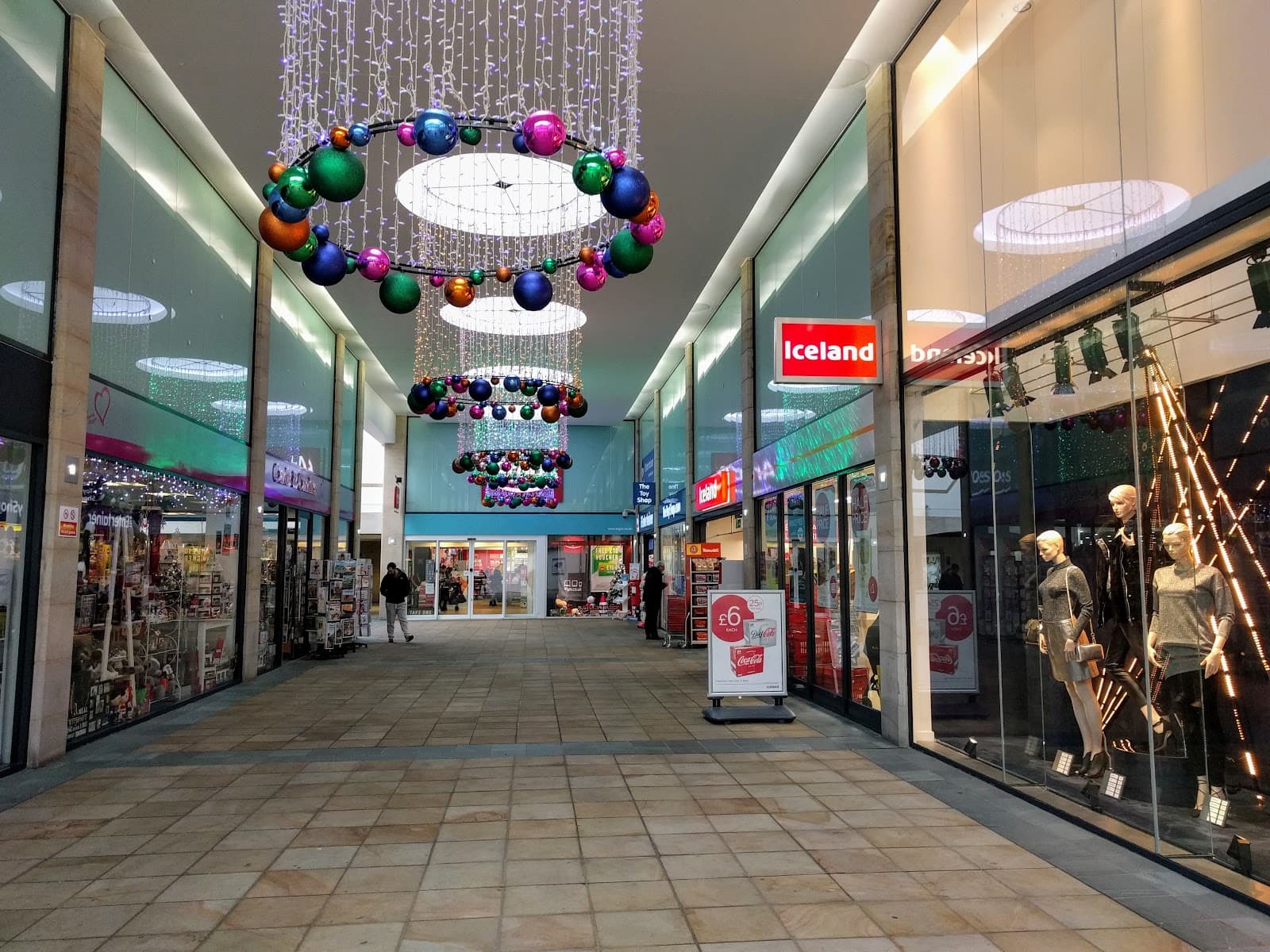 St Nics - Shopping Centre