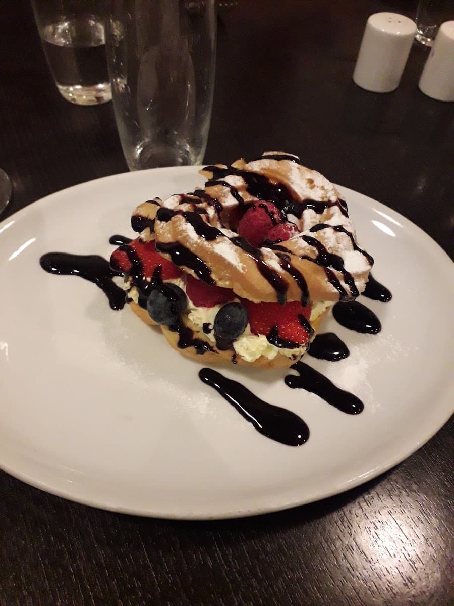The Avenue Bistro