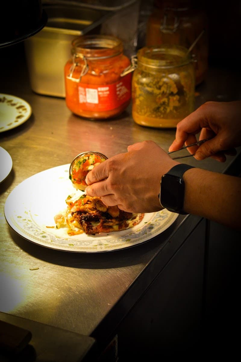 Este Cuate - Located inside Number8