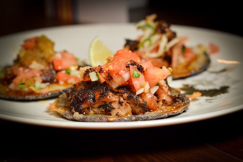 Este Cuate - Located inside Number8