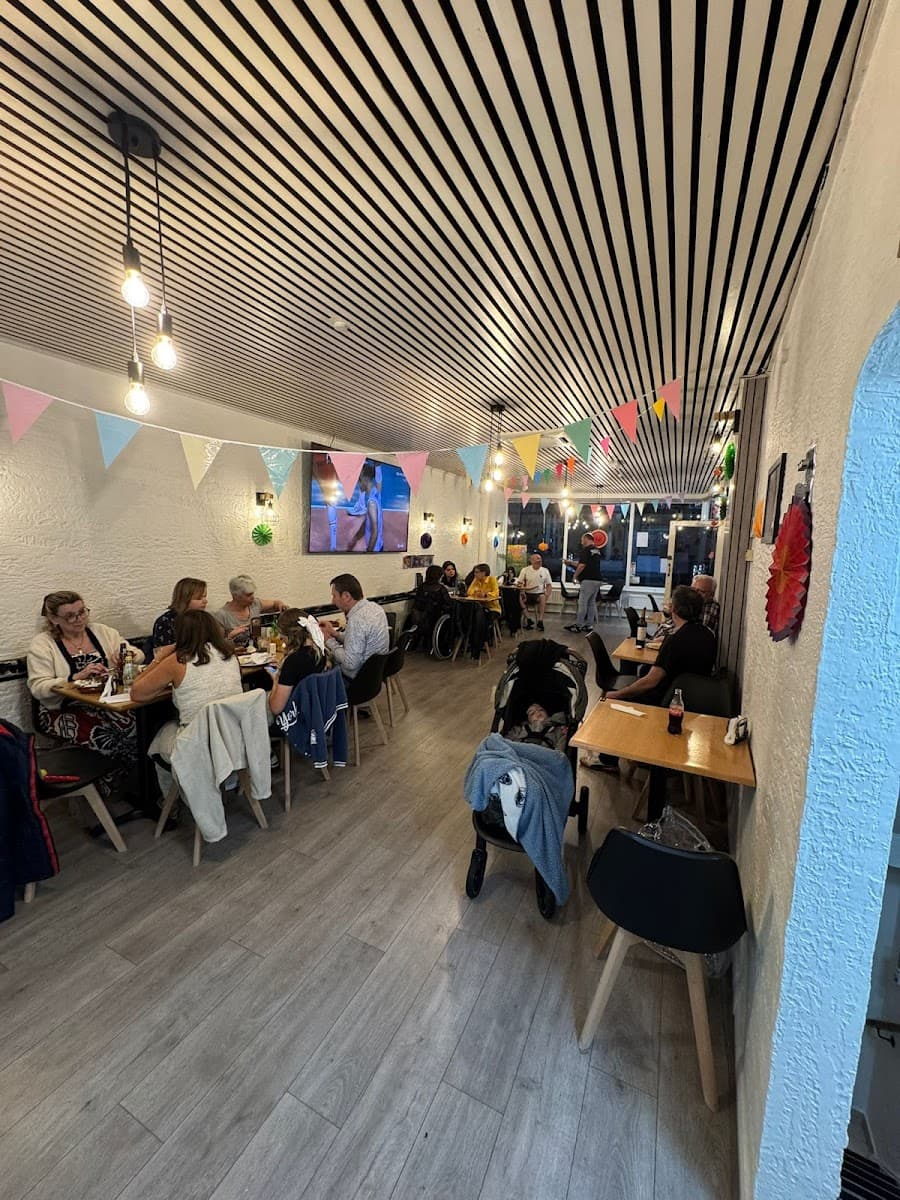 Lipa's Lounge