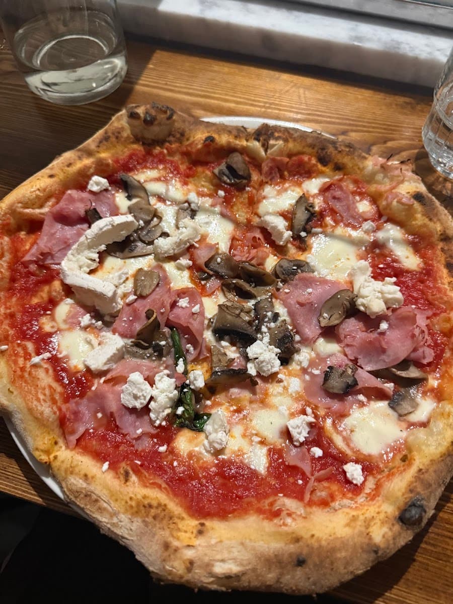 Santa Maria Pizzeria Ealing