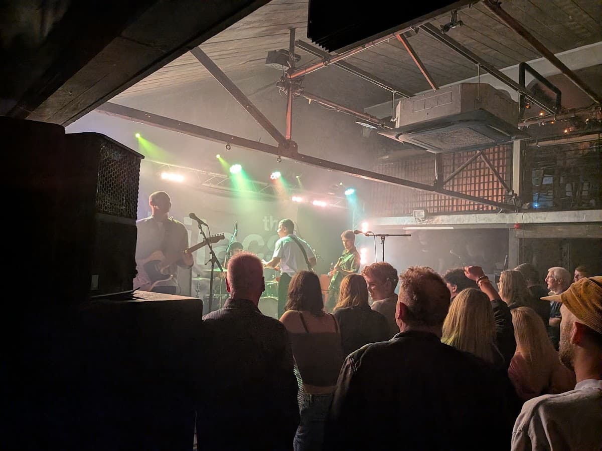 Strings Bar & Venue