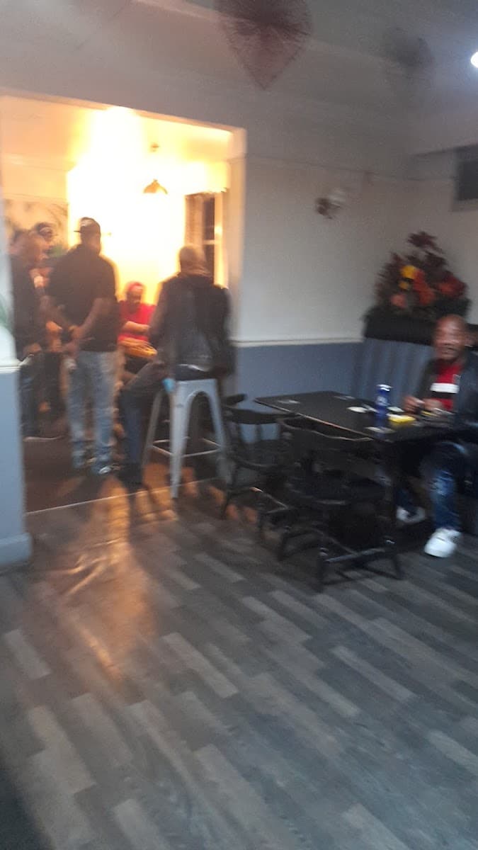 Paradise bar
